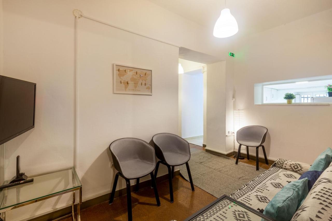 Charming Apartment In The Heart Of Plaka アテネ エクステリア 写真