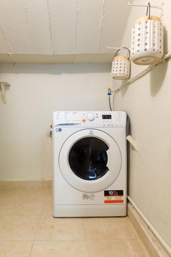 Charming Apartment In The Heart Of Plaka アテネ エクステリア 写真