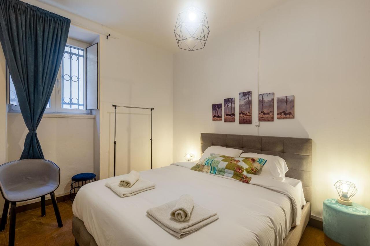 Charming Apartment In The Heart Of Plaka アテネ エクステリア 写真
