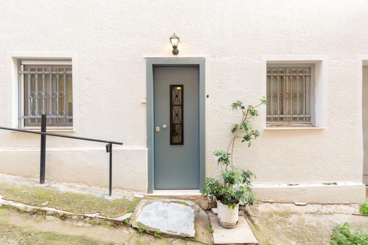 Charming Apartment In The Heart Of Plaka アテネ エクステリア 写真